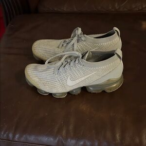 Nike Light Gray Air VaporMax Flyknit Shoes